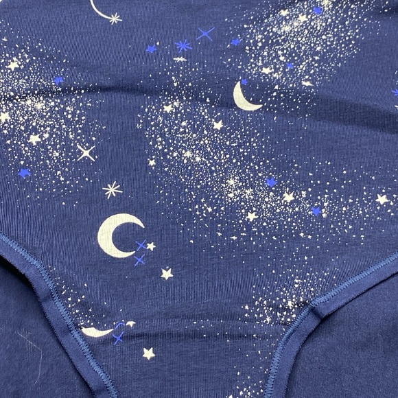 26/28 moon stars cotton full brief panty wide waistband NWT Lane Bryant plus 4x - Picture 3 of 6